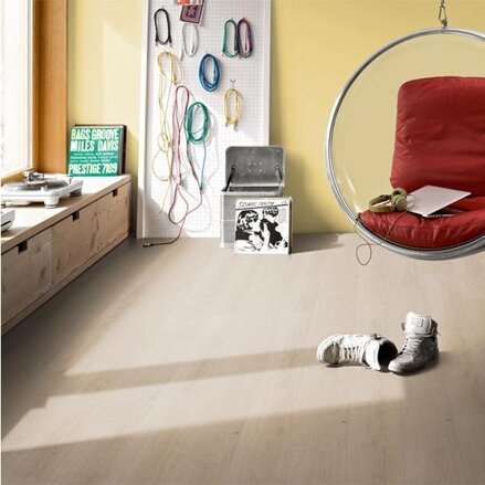 SPC Parador Basic 5.3 Dub Studioline brúsený 1743008 5,3 mm 23/31 M4V Kartáčovaná štruktúra 1-lamela